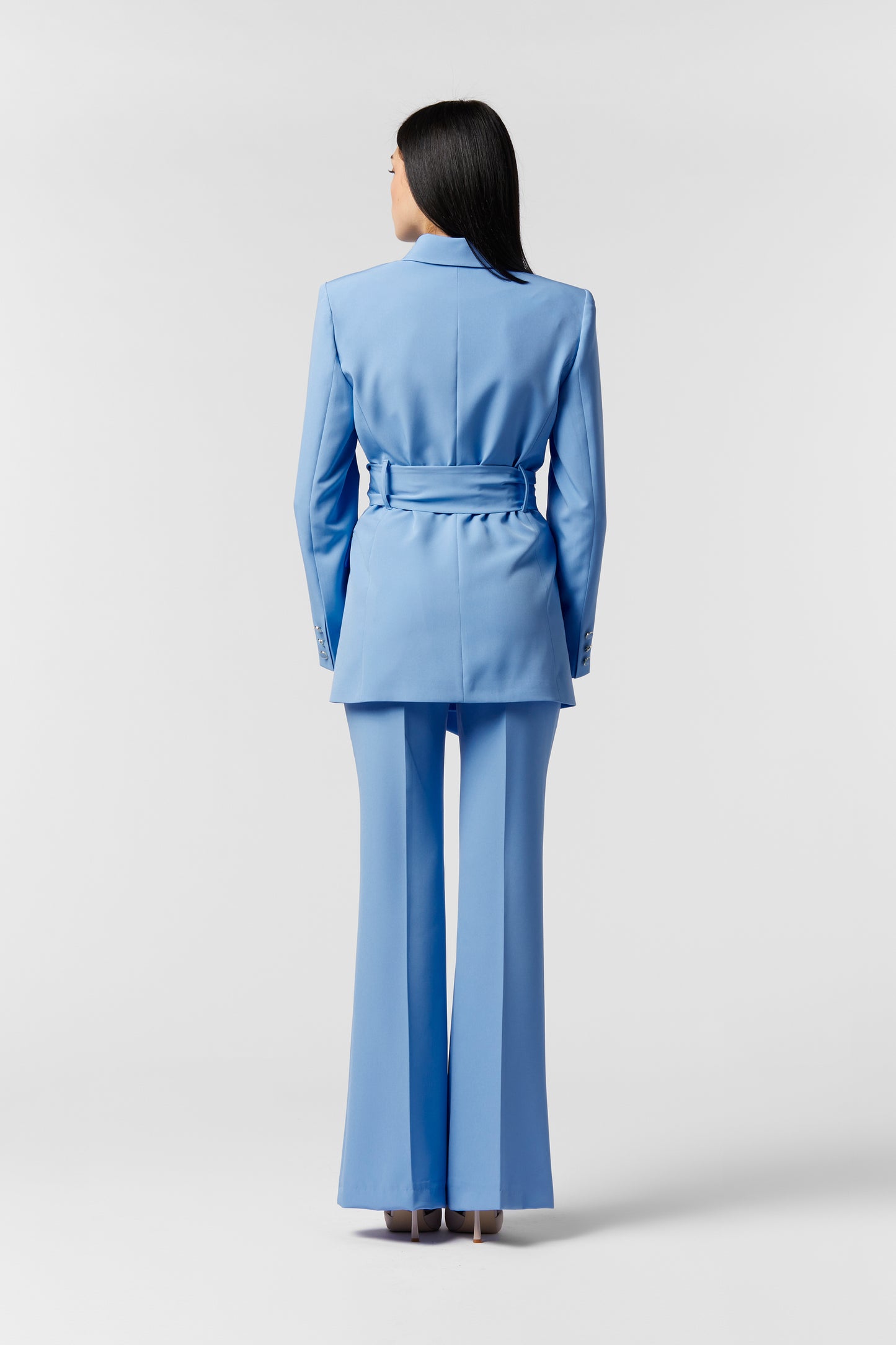 Tailleur giacca con cintura e Pantalone zampa - Tessuto Stretch