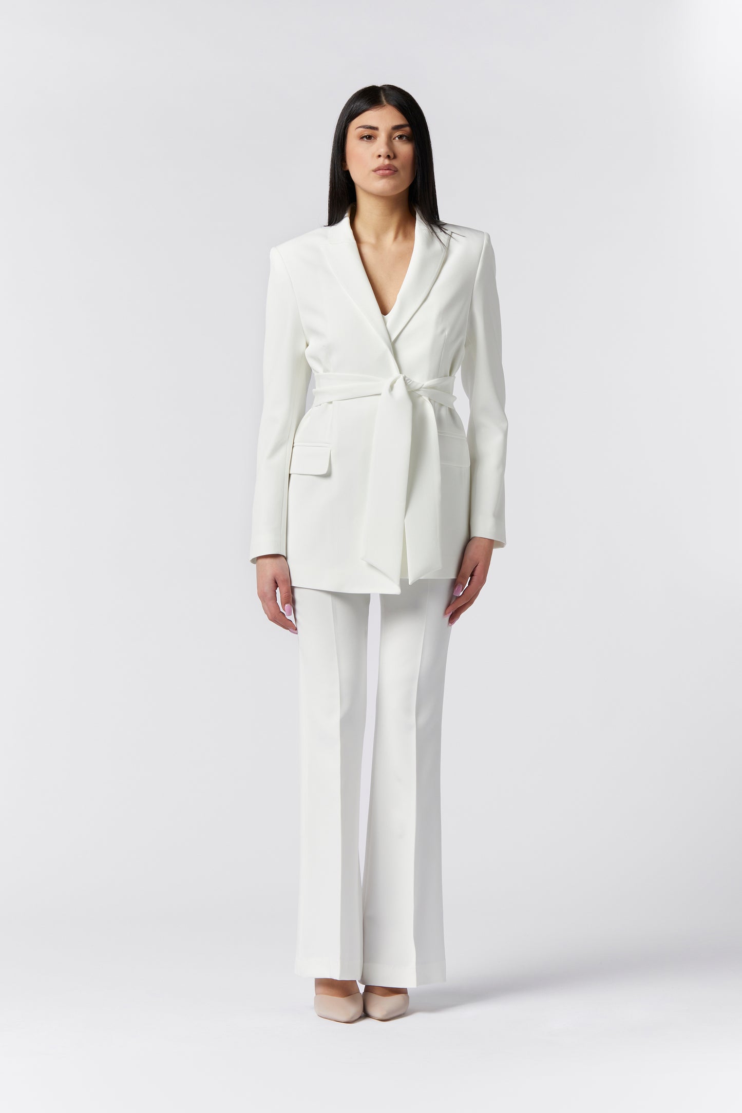 Tailleur giacca con cintura e Pantalone zampa - Tessuto Stretch