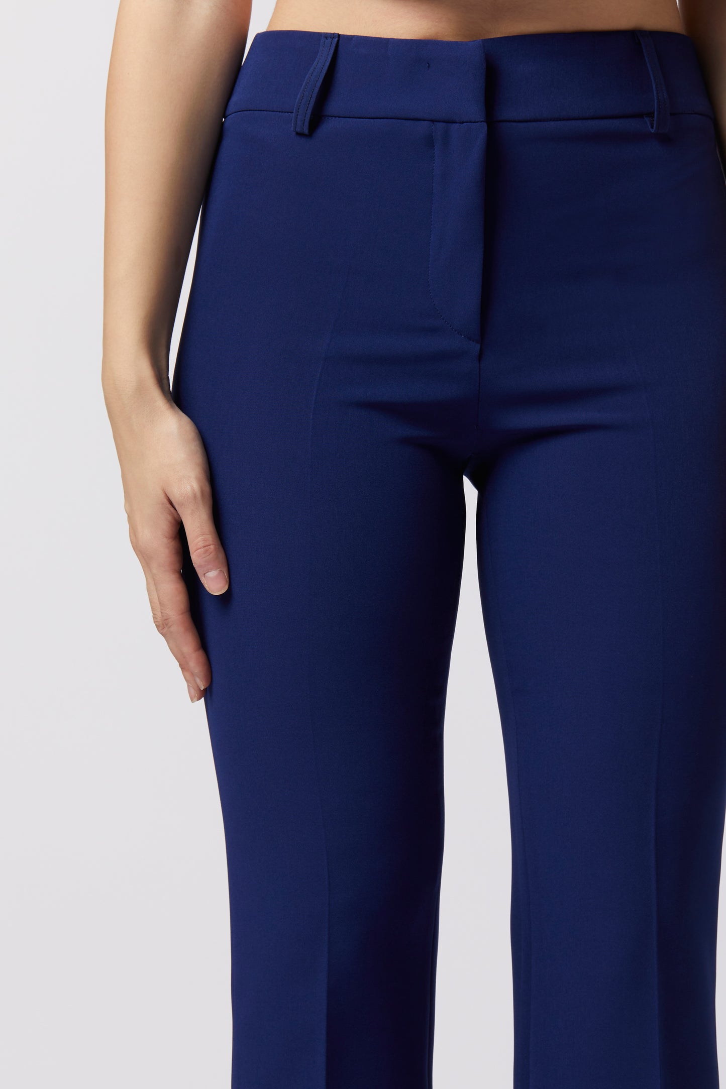 Tailleur Giacca monopetto e Pantalone a zampa – Tessuto Stretch