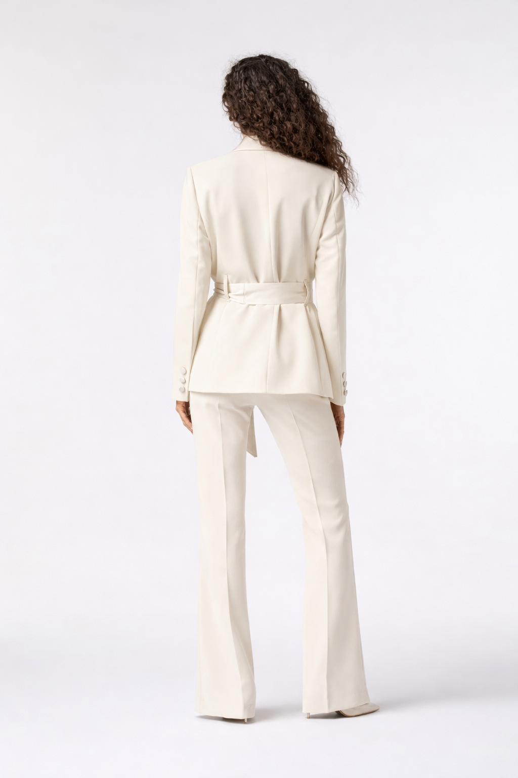 SS26 / Tailleur Giacca con cintura in raso e Pantalone Zampa - Tessuto Kady