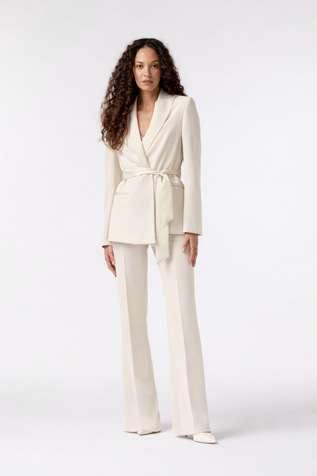 SS26 / Tailleur Giacca con cintura in raso e Pantalone Zampa - Tessuto Kady