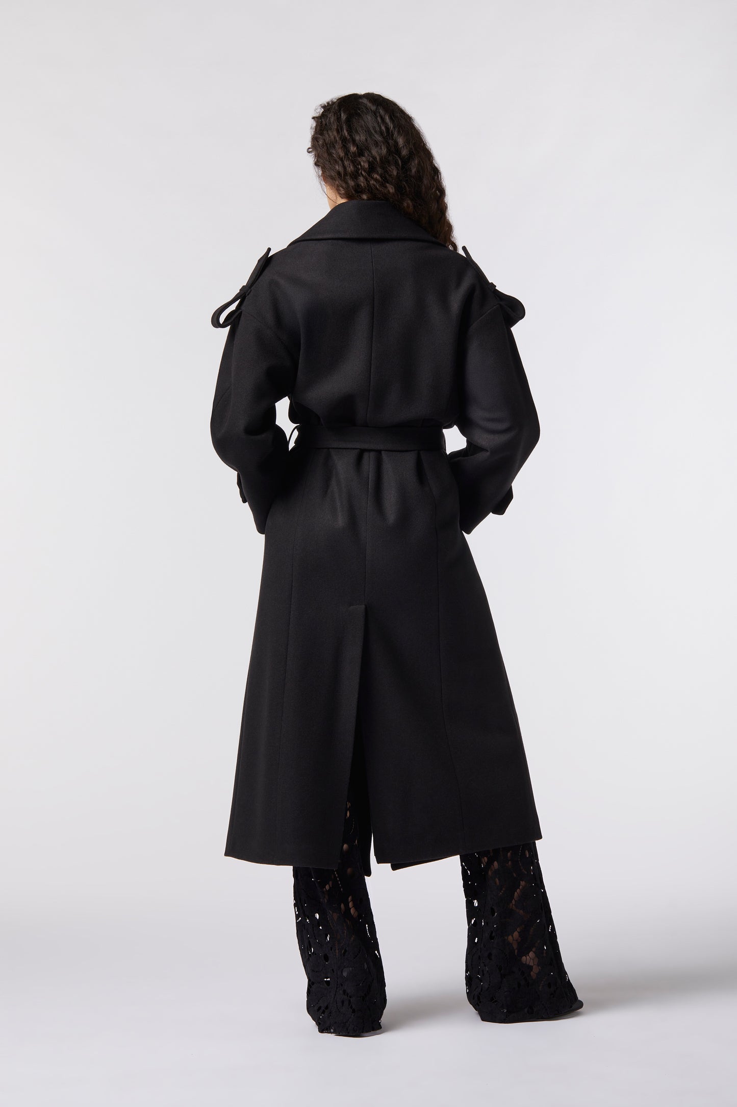 Cappotto doppiopetto con cintura in misto lana