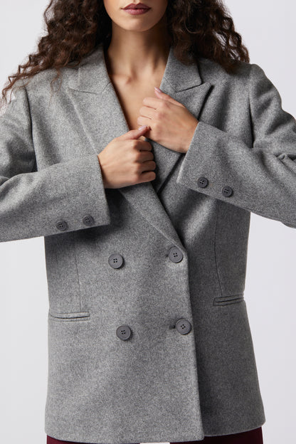 Cappotto corto doppiopetto in misto lana