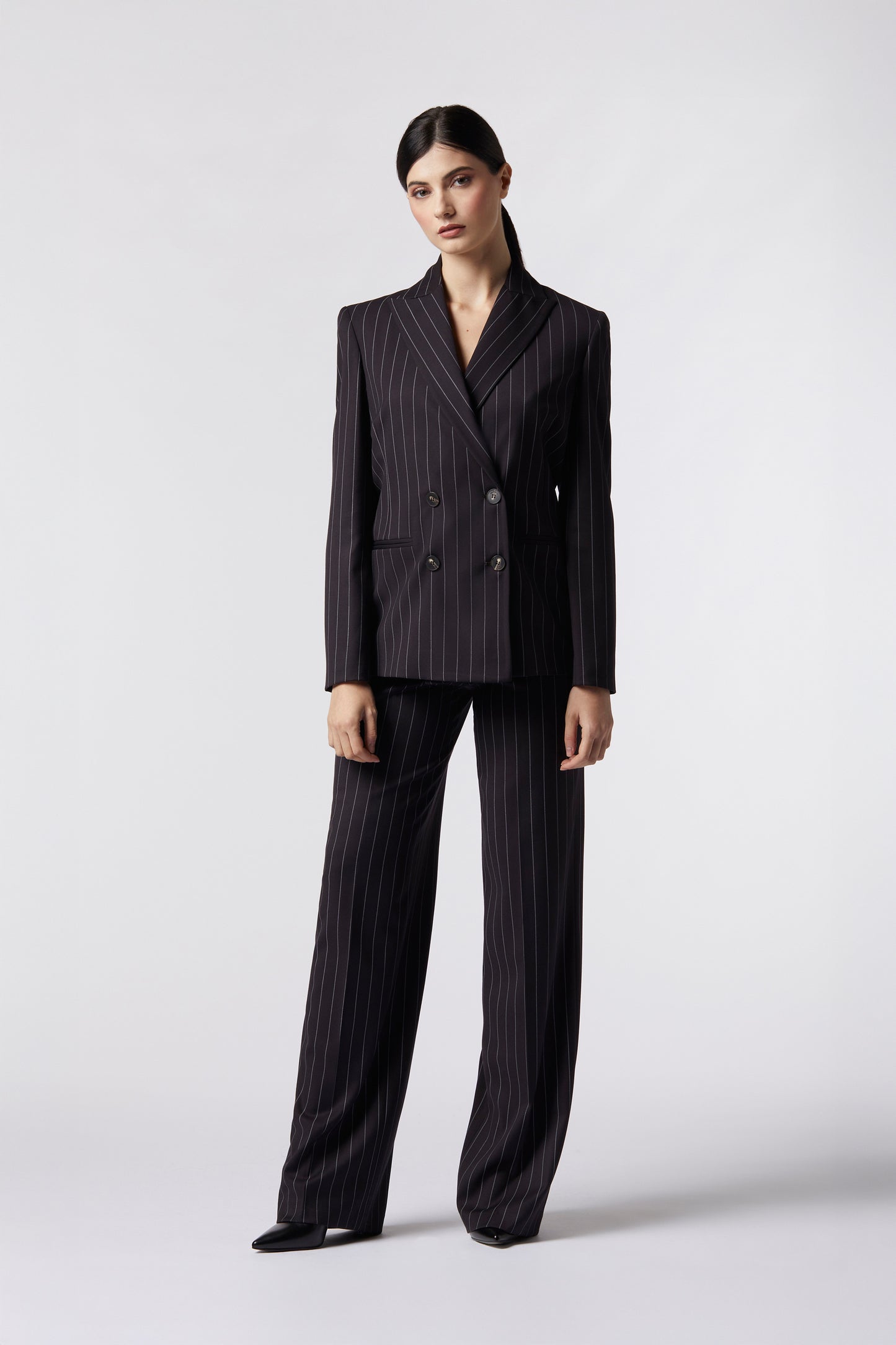 Tailleur Giacca doppiopetto e Pantalone palazzo – Gessato