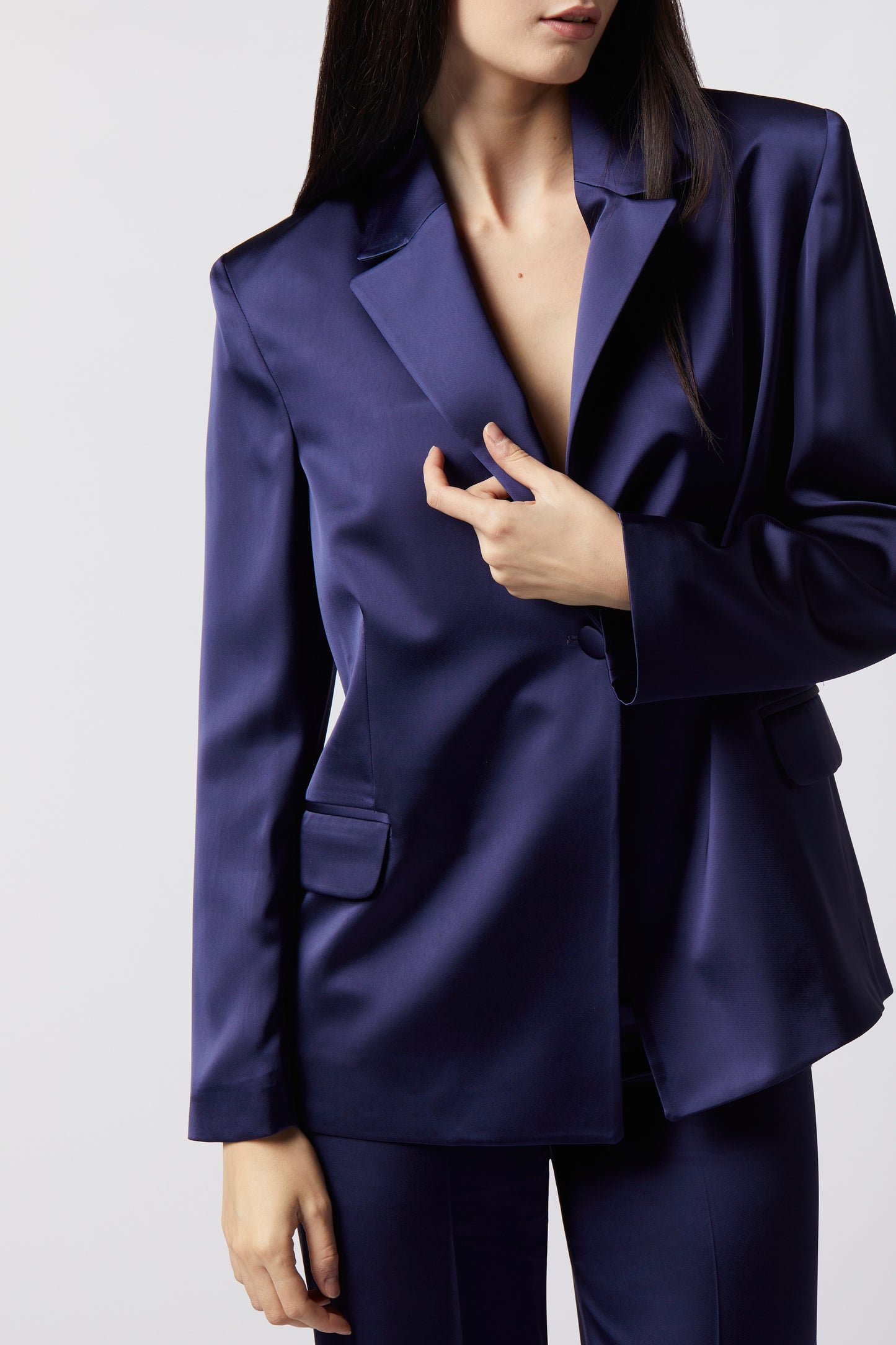 Tailleur Giacca over e Pantalone palazzo – Tessuto Raso