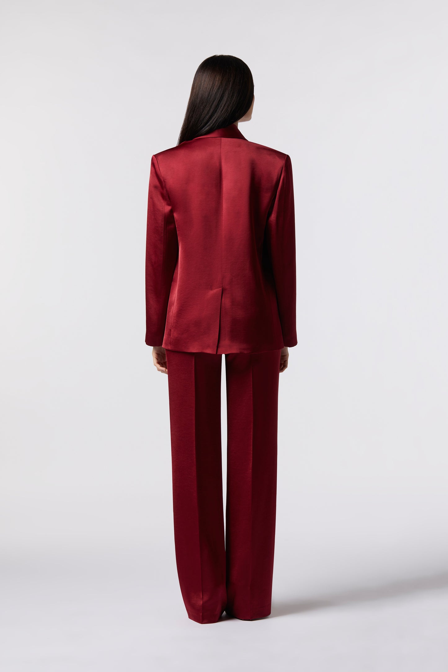 Tailleur Giacca over e Pantalone palazzo – Tessuto Raso