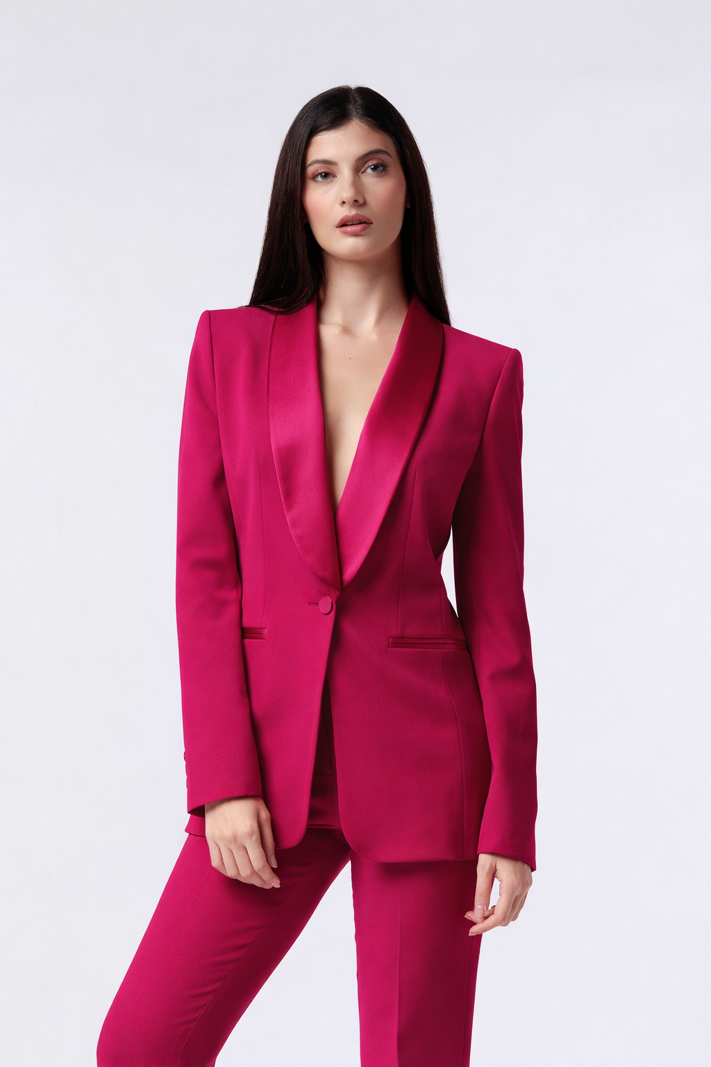 SS26 / Tailleur Giacca monopetto rever raso e Pantalone a zampa – Tessuto Stretch