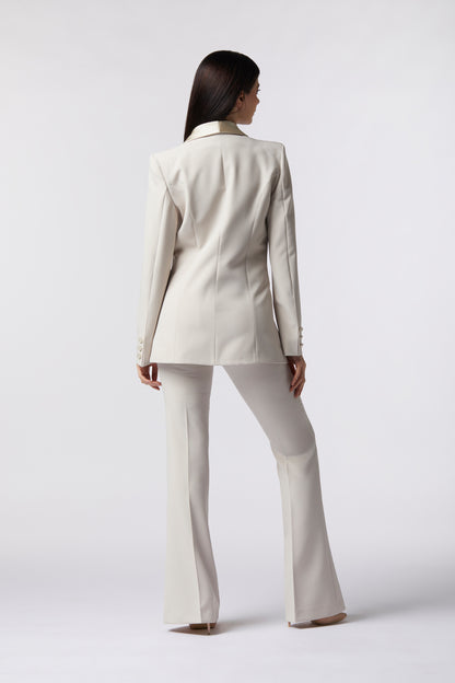 Tailleur Giacca monopetto rever raso e Pantalone a zampa – Tessuto Stretch