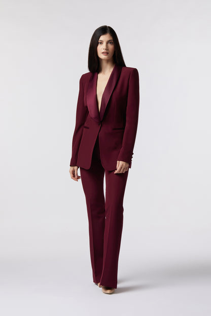 SS26 / Tailleur Giacca monopetto rever raso e Pantalone a zampa – Tessuto Stretch