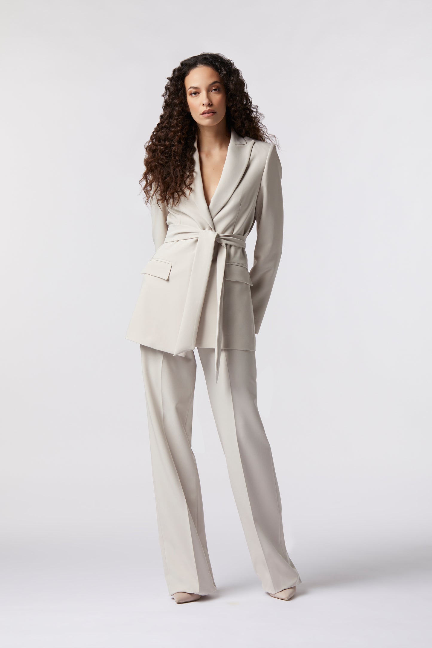 Tailleur Giacca con cintura e Pantalone palazzo – Tessuto Stretch