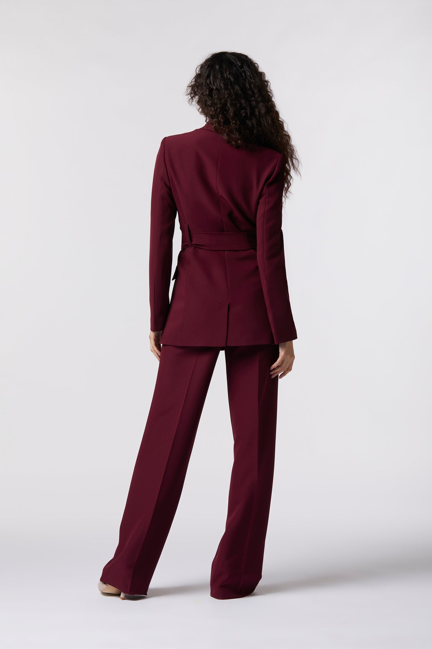 Tailleur Giacca con cintura e Pantalone palazzo – Tessuto Stretch