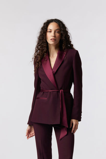 Giacca con cintura e rever raso – Tessuto Kady