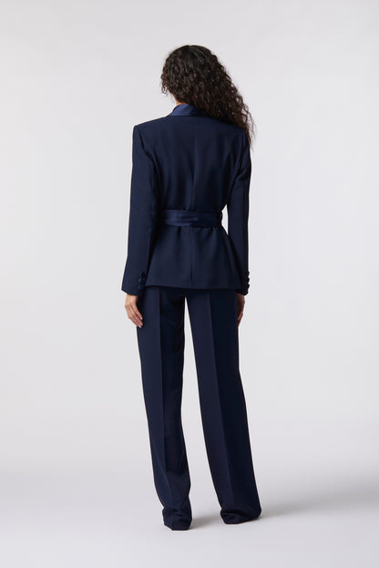 Tailleur Giacca con cintura in raso e Pantalone palazzo – Tessuto Kady