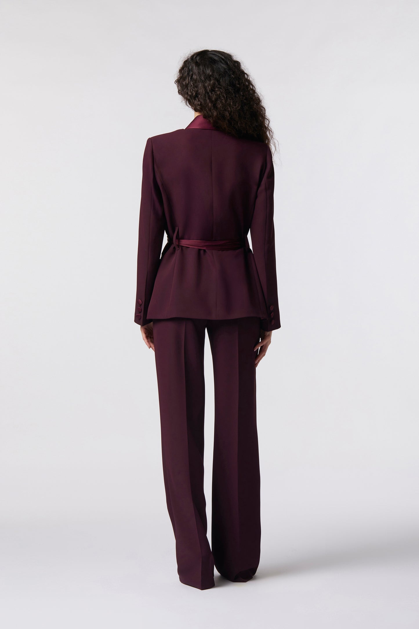 Tailleur Giacca con cintura in raso e Pantalone palazzo – Tessuto Kady