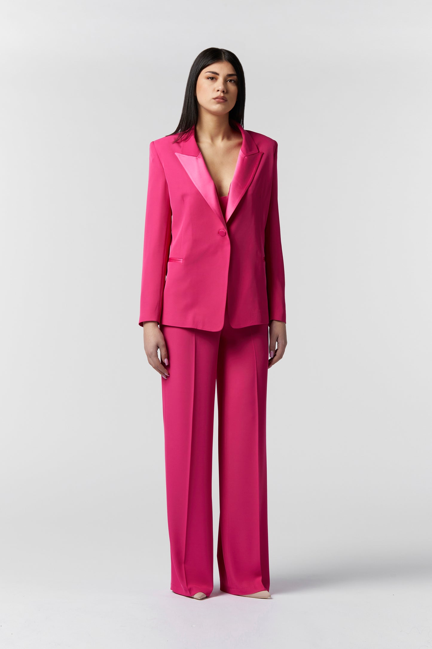 Tailleur Giacca monopetto rever raso e Pantalone palazzo – Kady