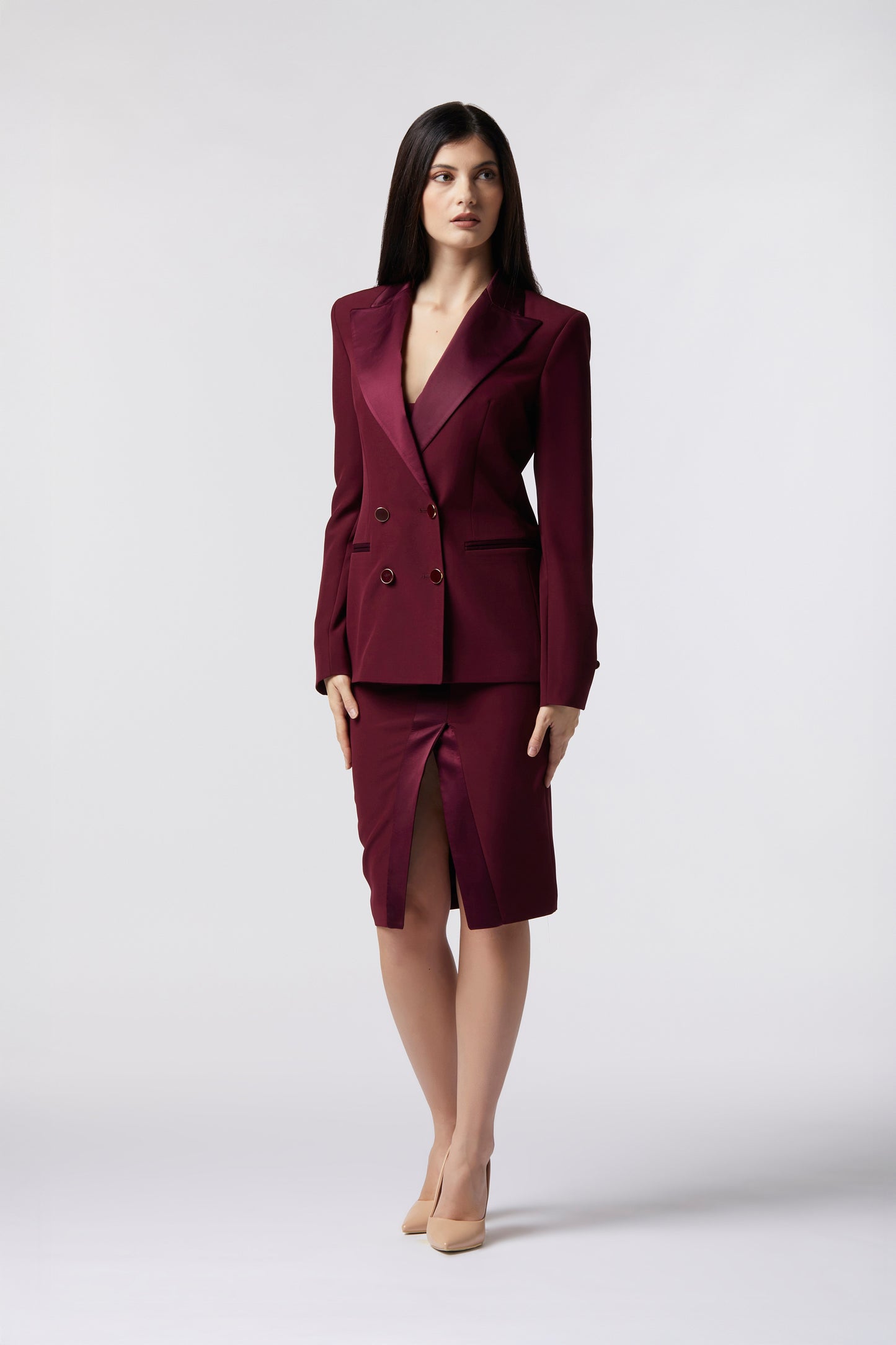 Tailleur Giacca doppiopetto rever raso e Gonna  – Tessuto Stretch