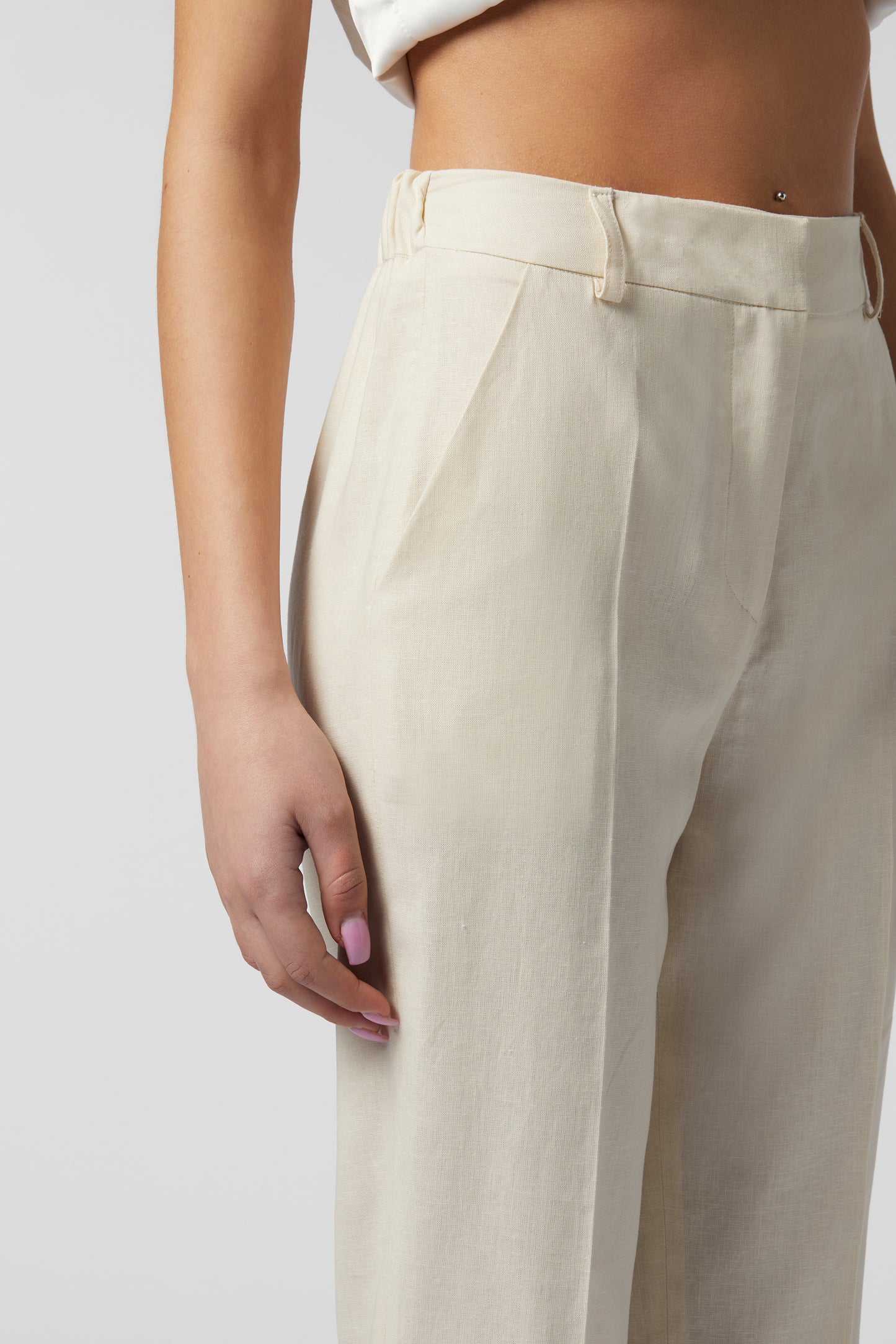 Pantalone sigaretta in LINO