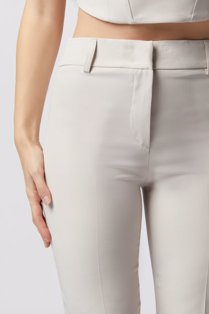 Tailleur Giacca doppiopetto rever raso e Pantalone a zampa – Tessuto Stretch