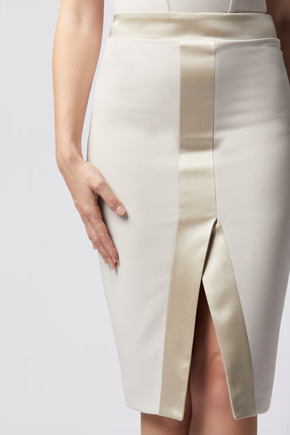 Tailleur Giacca doppiopetto rever raso e Gonna  – Tessuto Stretch